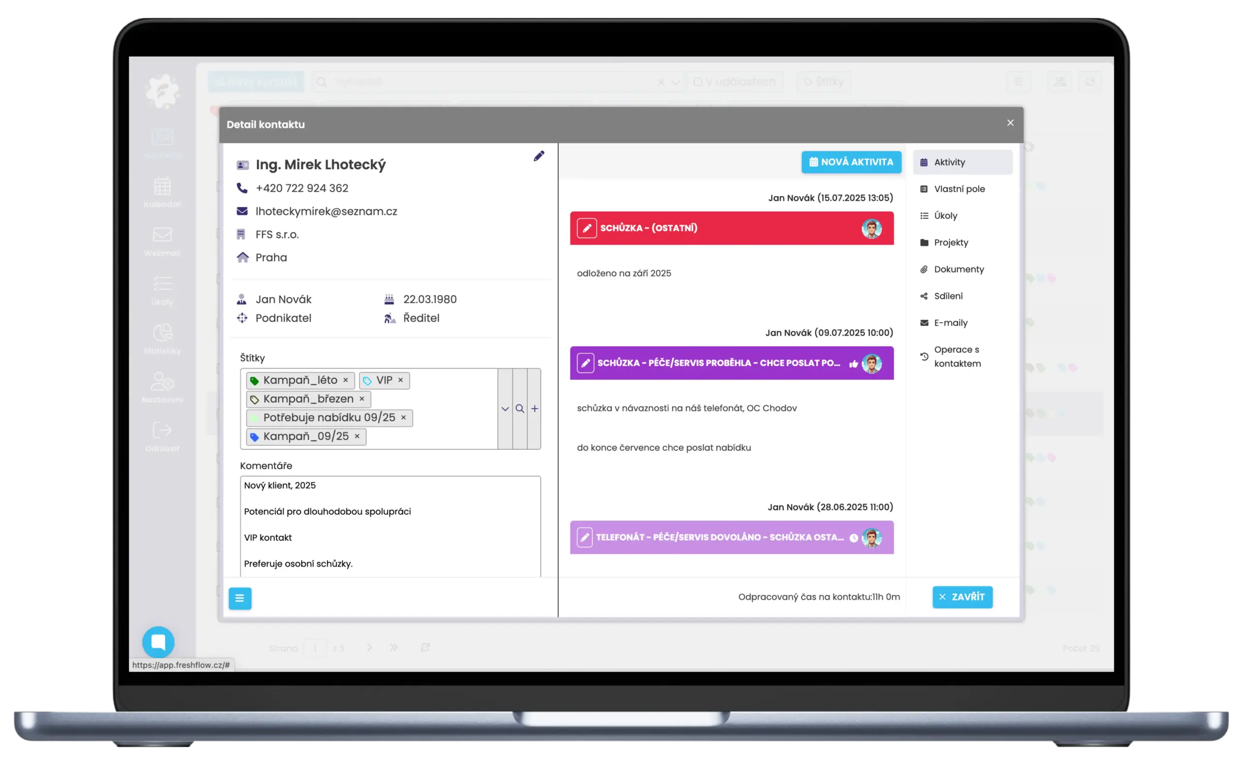 Přehled v kartě kontaktu